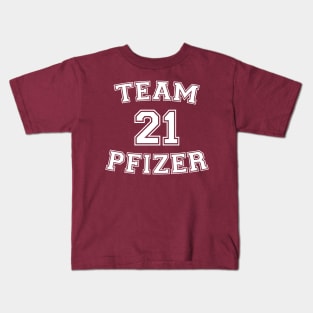 Vaccine pride: Team Pfizer (white college jersey typeface) Kids T-Shirt